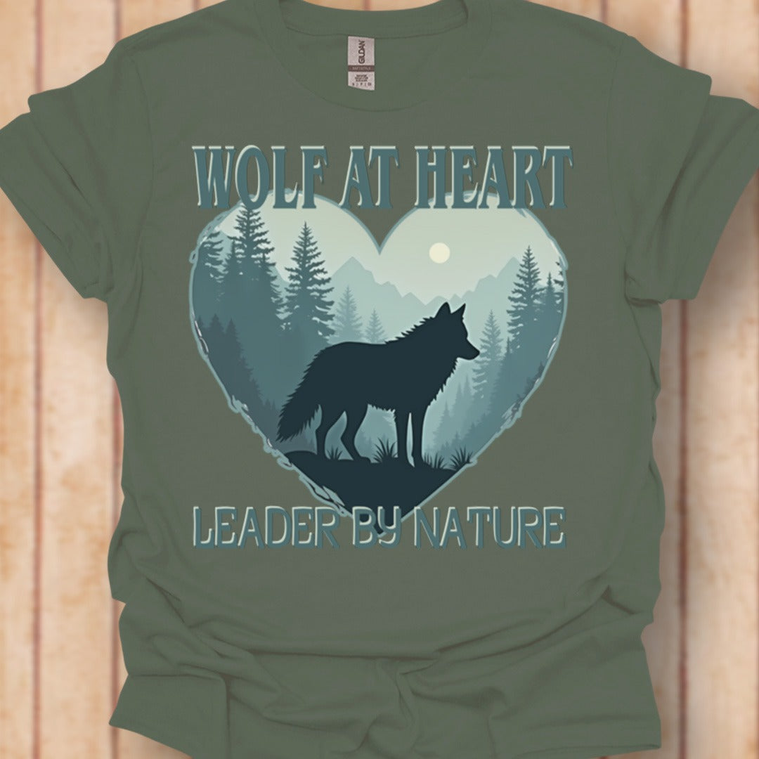 Wolf at Heart Leader by Nature T-shirt intemporel