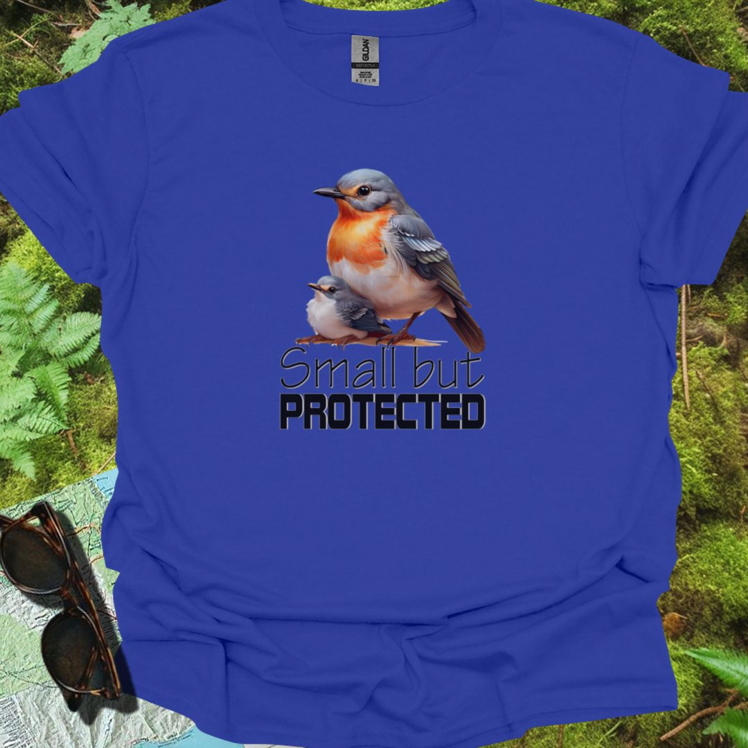 Small but Protected T-shirt trendy