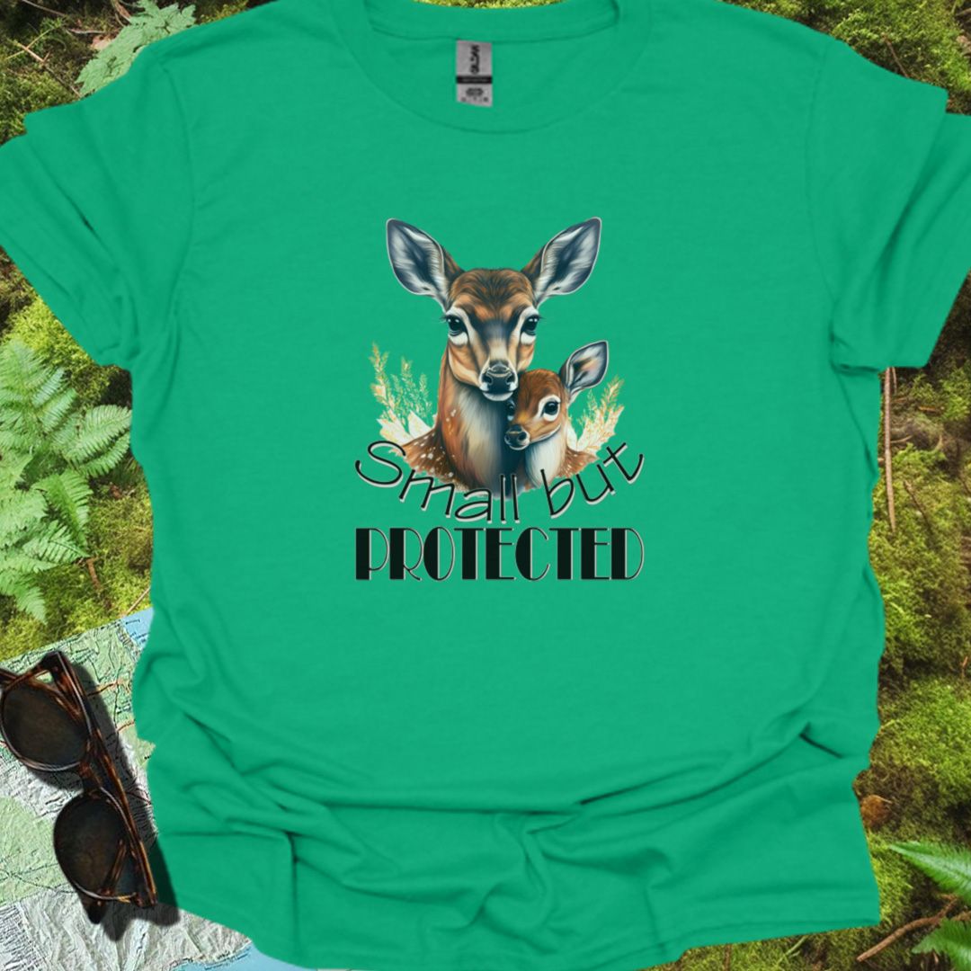 Small but Protected Hert T-shirt trendy