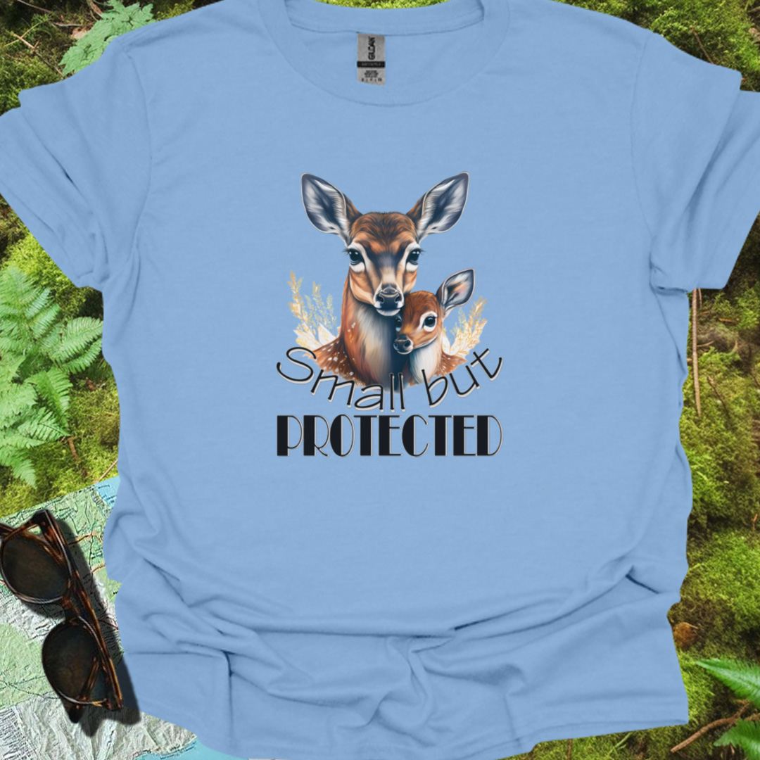 Small but Protected Hert T-shirt trendy