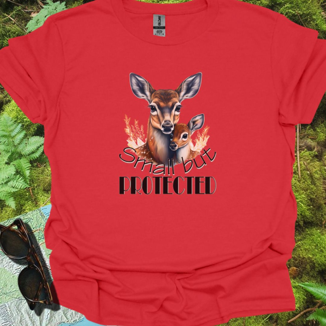 Small but Protected Hert T-shirt trendy