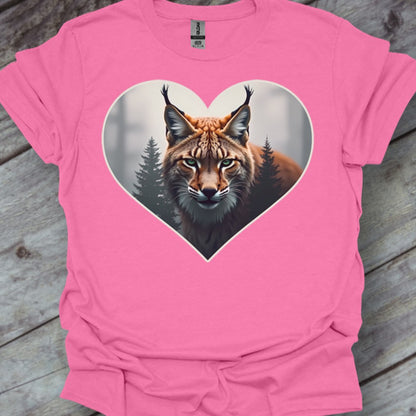 Cunning lynx in heart shape trendy T-shirt