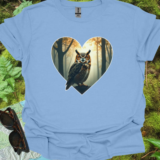 Hibou grand-duc en forme de coeur T-shirt tendance