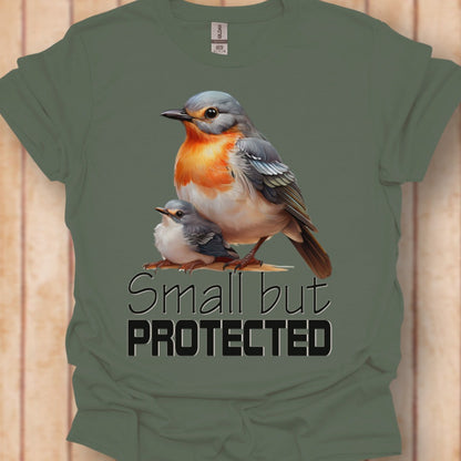 Small but Protected Roodborstje T‑Shirt