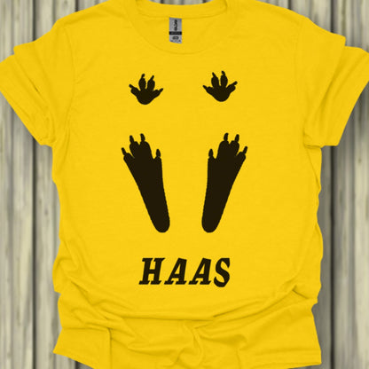 Pootafdrukken haas zwart trendy T-shirt