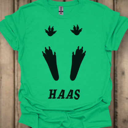 Pootafdrukken haas zwart trendy T-shirt