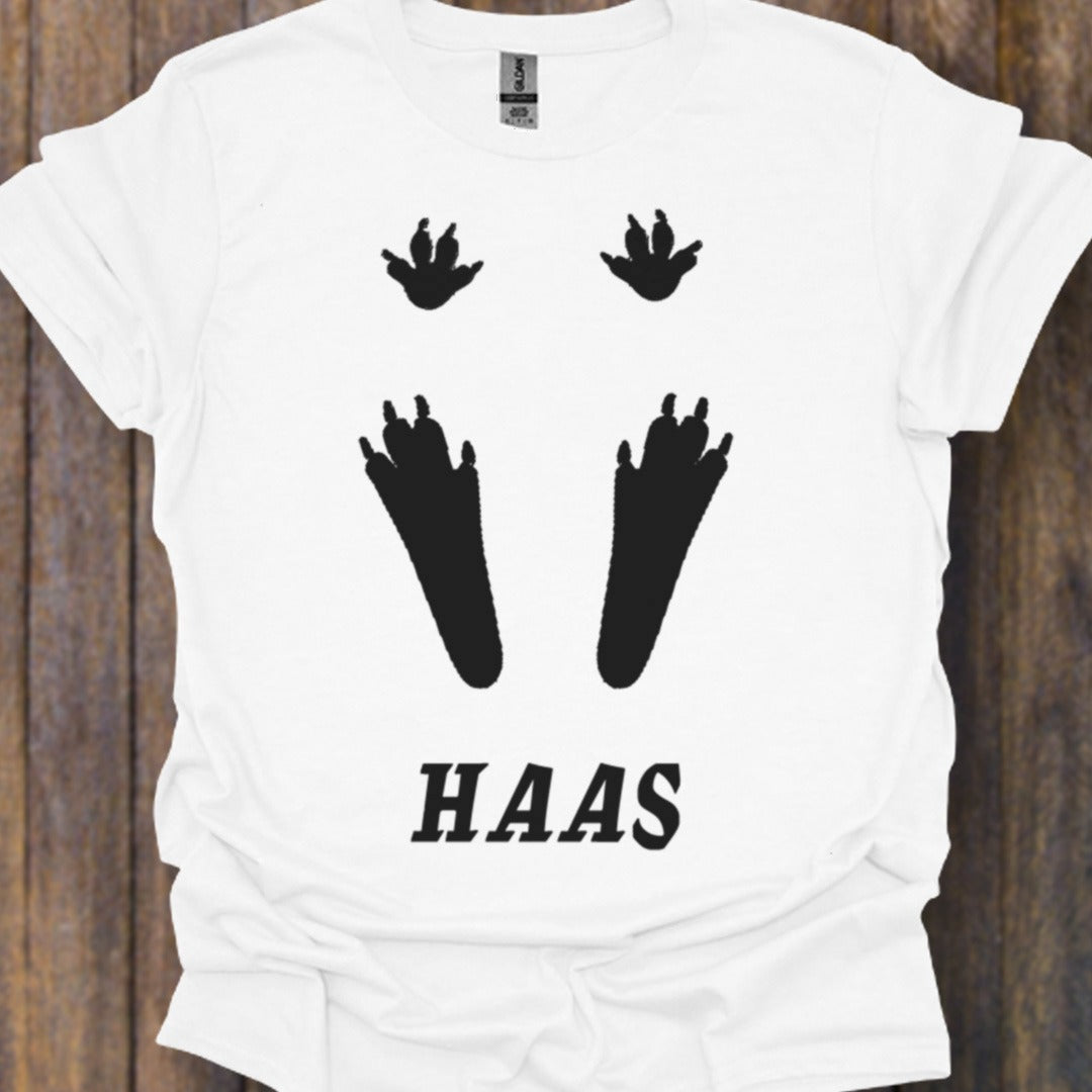 Empreintes de pattes de lièvre noires T-shirt intemporel 