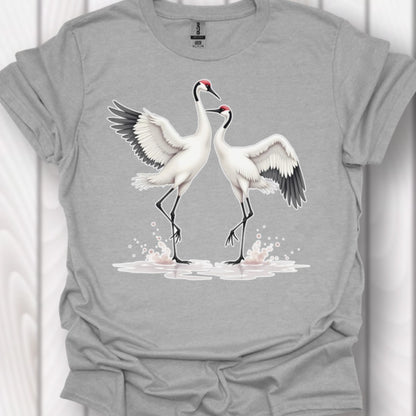 Dansende kraanvogels tijdloos T-shirt