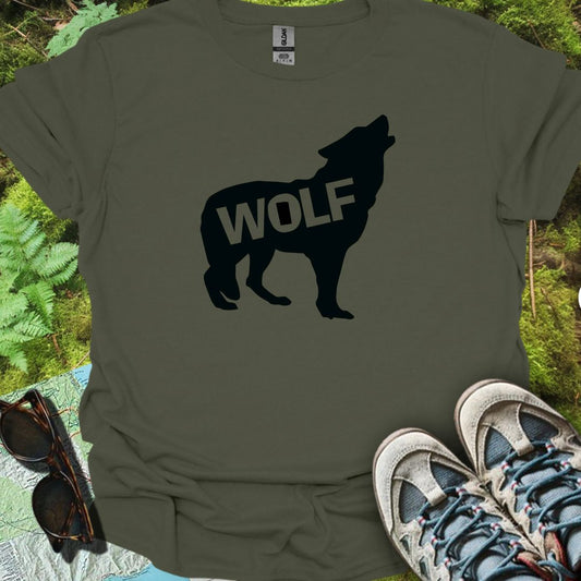 Loup debout silhouette noire avec texte T-shirt intemporel