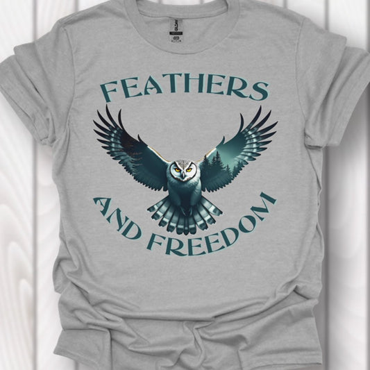 Feathers & Freedom T-shirt tijdloos