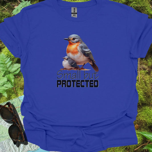 Small but Protected T-shirt trendy