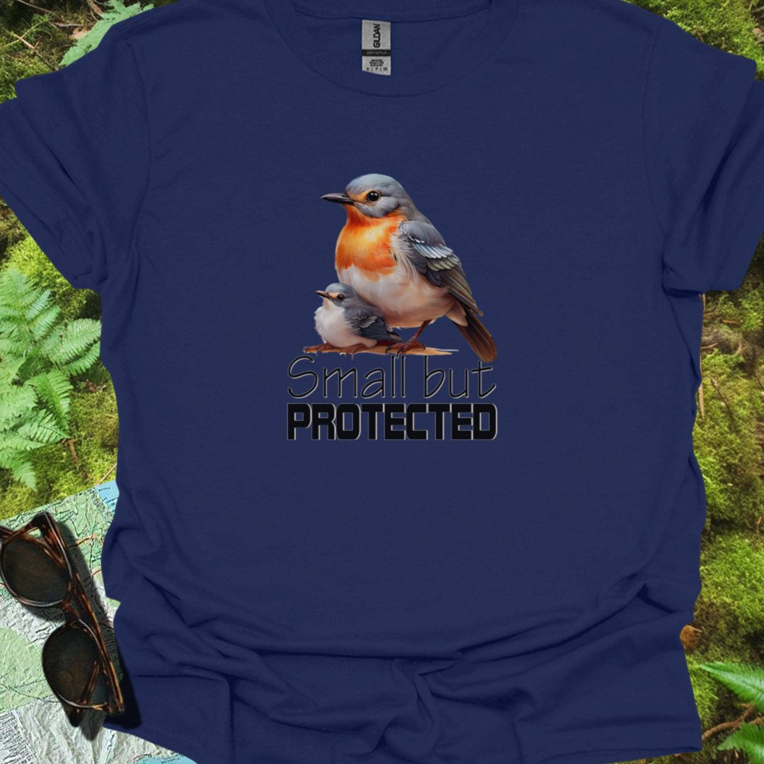 Small but Protected T-shirt tijdloos