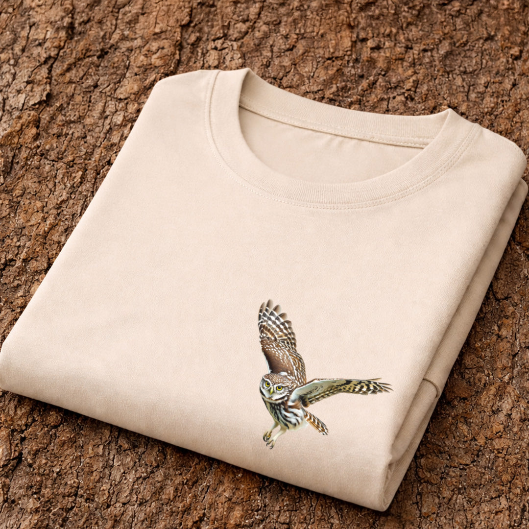 Steenuil in Vlucht T-shirt